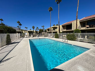 2356 Los Coyotes Dr unit Available - Palm Springs, CA