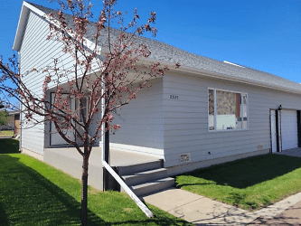 2325 15th Ave S - Great Falls, MT