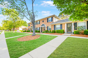 Sage Pointe Apartments & Townhomes - Charlotte, NC