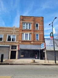 9034 S Commercial Ave #302 - Chicago, IL
