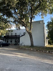 701 E Woodlawn Ave Unit 2 - San Antonio, TX