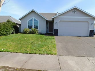 1483 S 6th St - Independence, OR