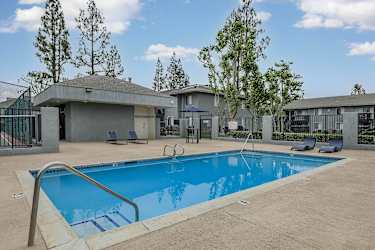 Creekside Apartment Homes - San Bernardino, CA