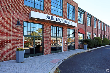 Silk Factory Lofts Apartments - Lansdale, PA