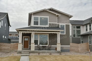 2621 Conquest St - Fort Collins, CO