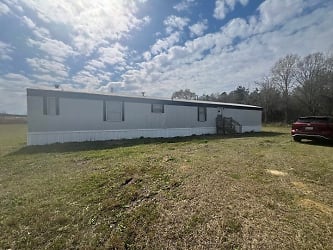 5580 Cannery Rd - Dalzell, SC