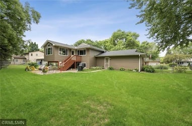 10414 Valley Forge Ln N - Maple Grove, MN