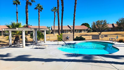 79455 Horizon Palms Circle - La Quinta, CA