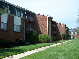 Rivendell At Edison Apartments - Piscataway, NJ