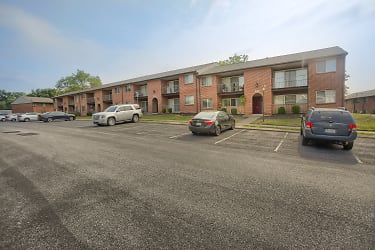 Twin Lakes Apartments - Harrisburg, PA