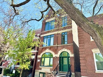 3311 N Seminary Ave - Chicago, IL