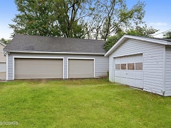 327 Loomis St #327A - Naperville, IL