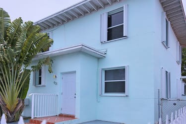 931 79th Terrace - Miami Beach, FL