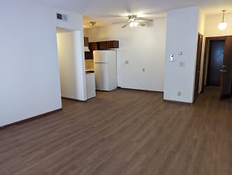 2520 N Stowell Ave unit 2520 305 - Milwaukee, WI