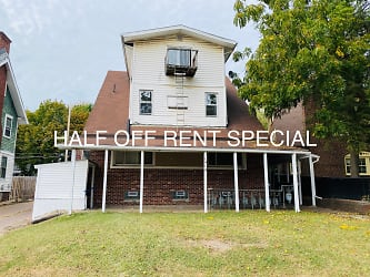 1415 Yale Ave NW unit 6 - Canton, OH