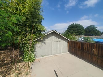159 Bundren St - Oak View, CA