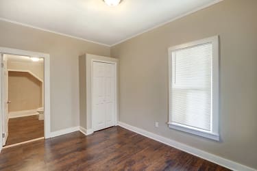 2425 Apartments - Savannah, GA