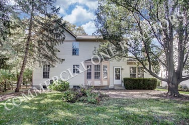 8100 Treebrook Ln - Westerville, OH