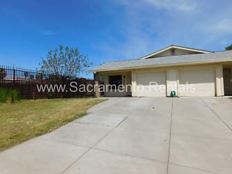 4978 Saddlerock Way - Sacramento, CA