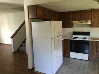 7105 Tempe Dr - Madison, WI