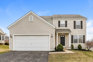 6515 Ashbrook Village Dr - Canal Winchester, OH