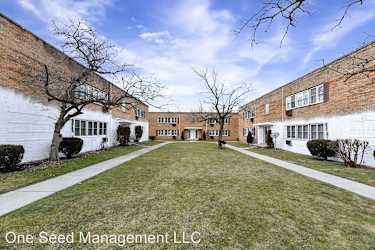 20648 Lorain Rd - Fairview Park, OH
