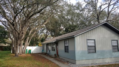 1788 Poinsettia Ave unit A - Tarpon Springs, FL