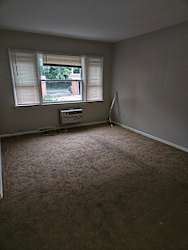893 S Green Rd unit 4 - South Euclid, OH