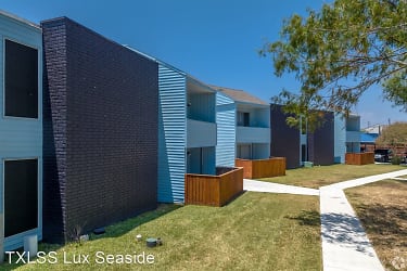 The LUX Seaside Apartments - Portland, TX