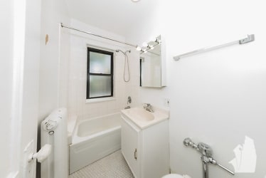 2239 N Bissell St unit 3 - Chicago, IL