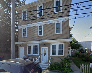 29 Howland Rd unit 1st - undefined, undefined