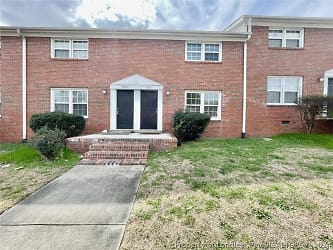 1935 King George Dr - Fayetteville, NC