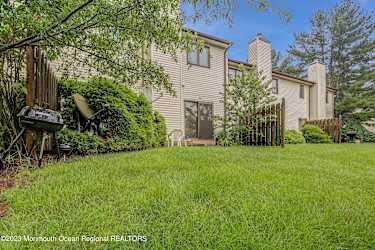 124 Tangerine Dr - Marlboro, NJ
