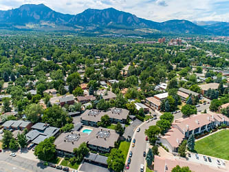 Henley And Remy Apartments - Boulder, CO