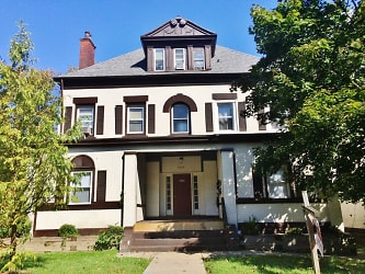 5429 Stanton Ave - Pittsburgh, PA