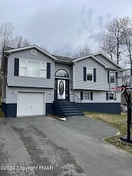 540 Clearview Dr - Long Pond, PA