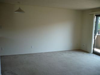 451w13 Apartments - Eugene, OR