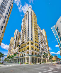 701 S Olive Ave #106 - West Palm Beach, FL