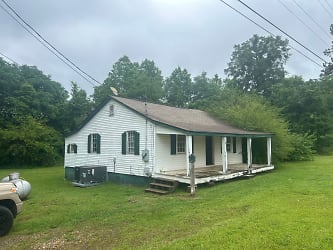 1664 Corinth Rd - Hogansville, GA