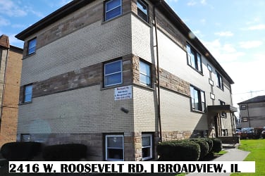 2416 W Roosevelt Rd unit 2S - Chicago, IL