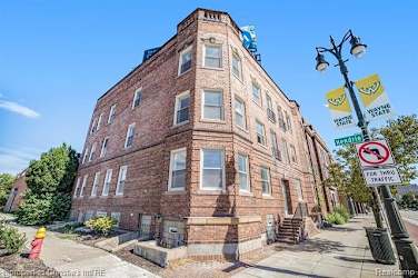 5764 Woodward Ave #5 - Detroit, MI