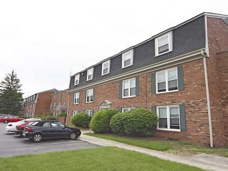 Yorktown Colony Apartments - Dayton, OH