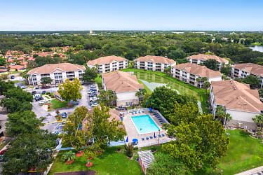 Village Lakes At Lake Orlando Apartments - Orlando, FL