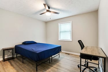Room For Rent - Douglasville, GA