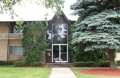 3702 Packers Ave - Madison, WI