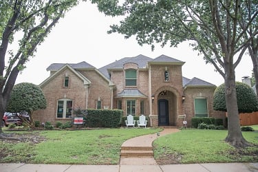 127 Manchester Ln - Coppell, TX