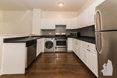 3815 N Greenview Ave unit 3819-2S - Chicago, IL