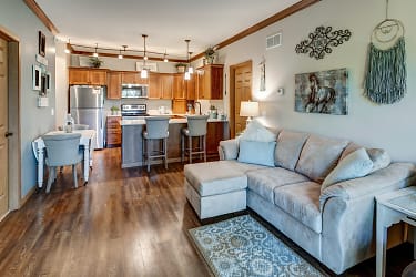 Conifer Ridge Apartments - Maplewood, MN