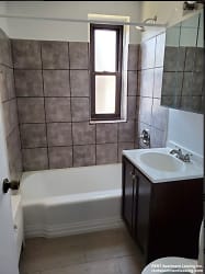 1360 W Touhy Ave unit 1 - Chicago, IL
