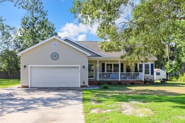 223 Shellbank Dr - Sneads Ferry, NC